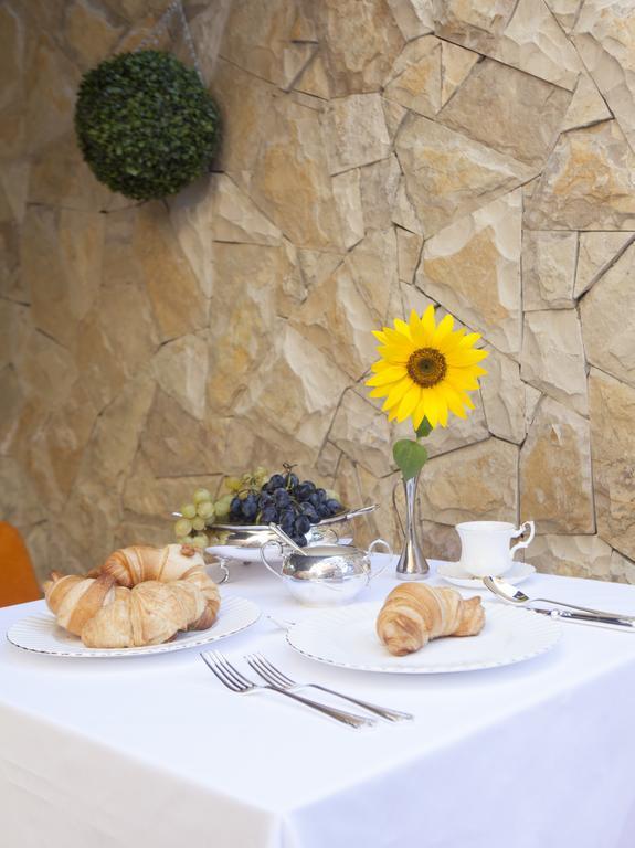 Garden Spa Boutique Hotel สโกเปีย ภายนอก รูปภาพ