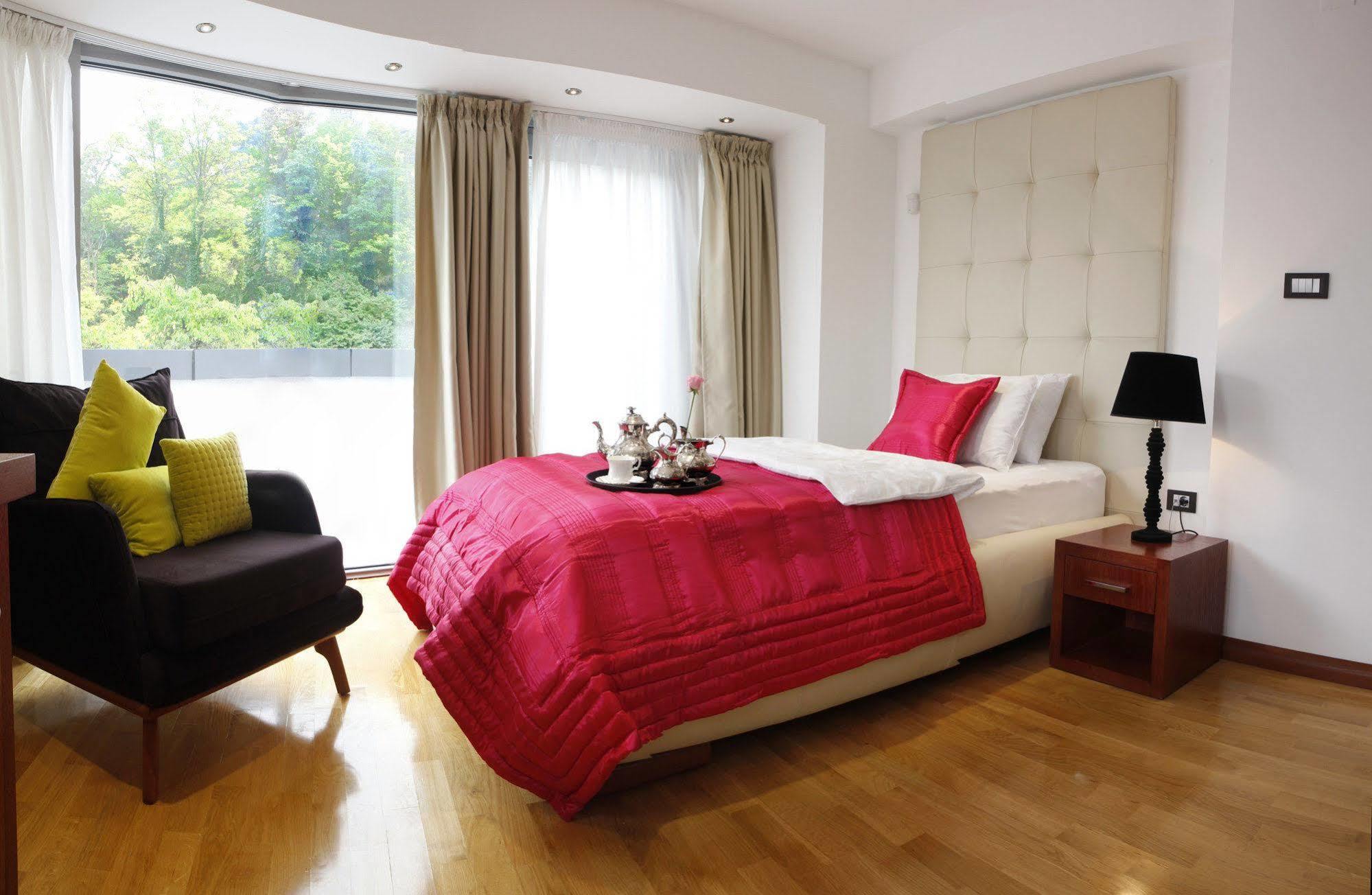 Garden Spa Boutique Hotel สโกเปีย ภายนอก รูปภาพ